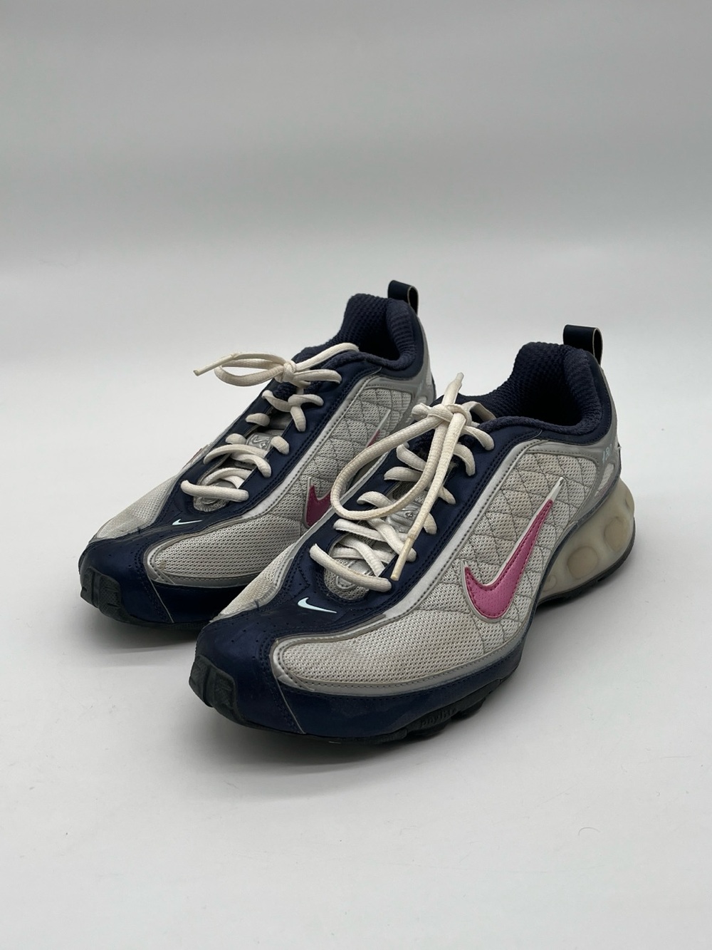 2007 Nike Air Max 180 pink and purple 7.5 size